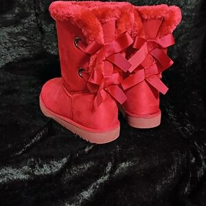 Red Faux Fur Lined Boots with Bows